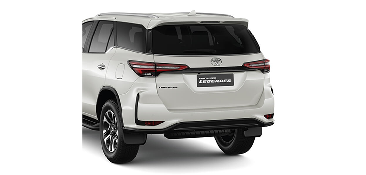 toyota fortuner can tho duoi xe