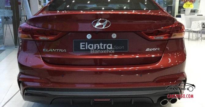 Bán Hyundai Elantra Sport 2018 hoàn toàn mới, thể thao với đẳng cấp