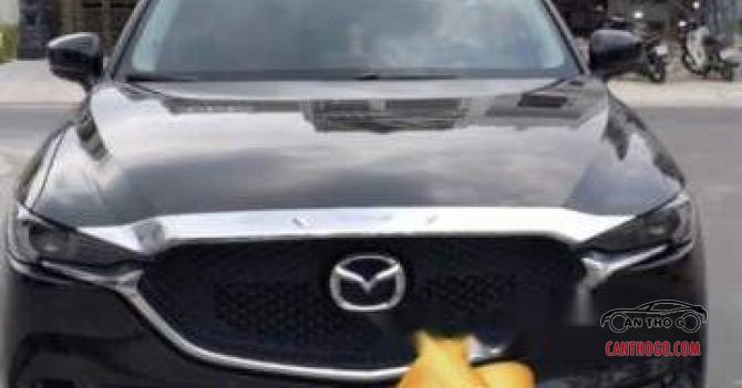 Bán Mazda CX 5 đời 2018, màu đen xe gia đình