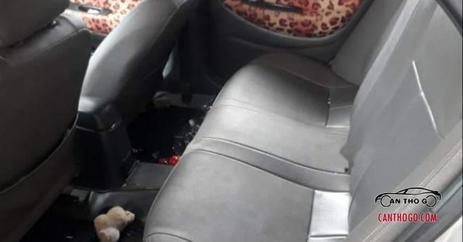 Bán ô tô Hyundai Elantra sản xuất 1995, màu vàng, nhập khẩu nguyên chiếc, 70tr