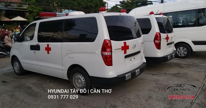 Bán xe cứu thương Hyundai nhập khẩu nguyên chiếc 2018 mới 100%, có cả máy xăng và máy dầu