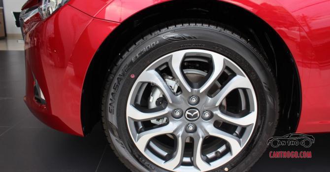 Bán xe Mazda 2 nhập khẩu Thái Lan