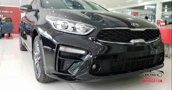 Cần bán xe Kia Cerato sản xuất 2019, màu đen