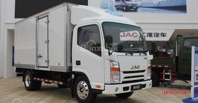 Cần bán xe tải Jac 3T45 HFC1042K2 thùng bạt, thùng dài 4m3