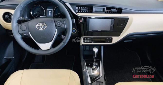 Xe Toyota Corolla altis 2018